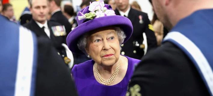 Για πρώτη φορά μέλη της βρετανικής βασιλικής οικογένειας στην Ελλάδα – Γιατί όμως η βασίλισσα Ελισάβετ ενώ πήγε σε 196 χώρες δεν επισκέφθηκε ποτέ την χώρα μας;